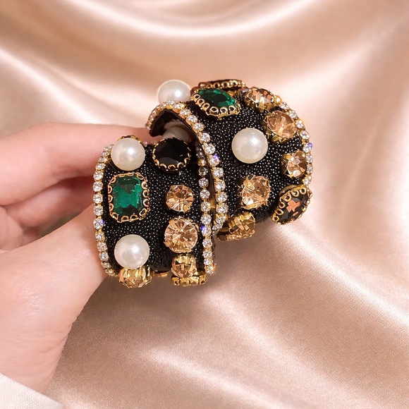 Anthropologie Jewelry - Baroque Noir Pearl Crystal Earrings